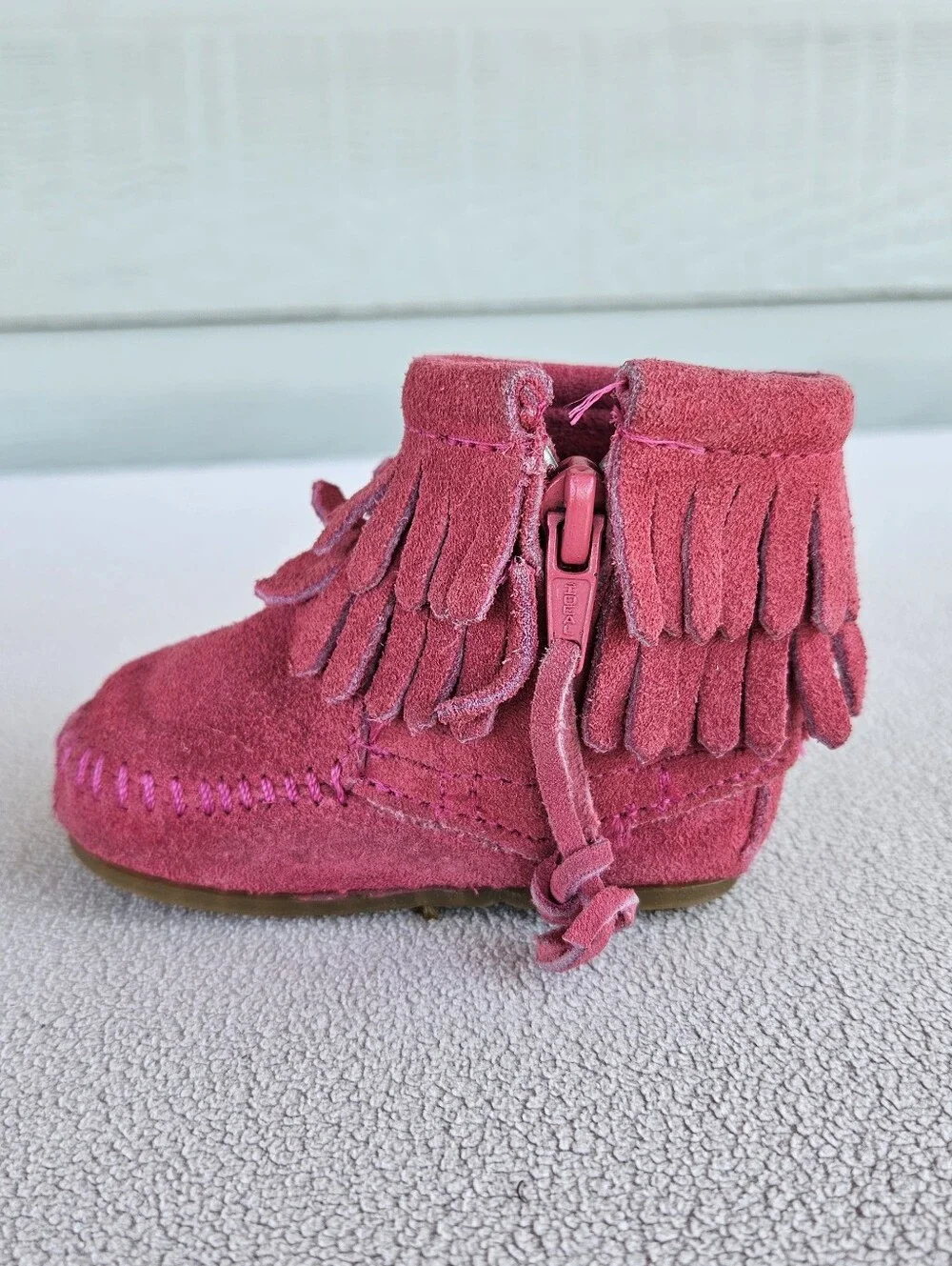 Minnetonka Moccasins Double Fringe Booties Infant Baby SZ 2 Pink Suede Leather